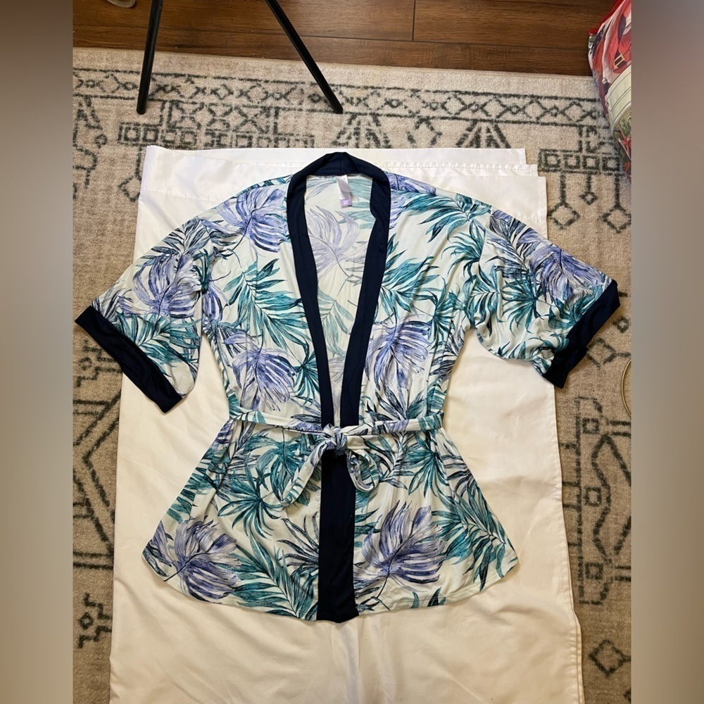 Secret Treasures size small robe